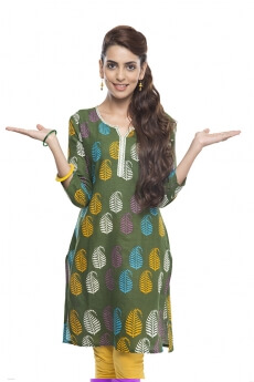 Indian girl posing in salwar kameez