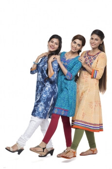 women posing happiness