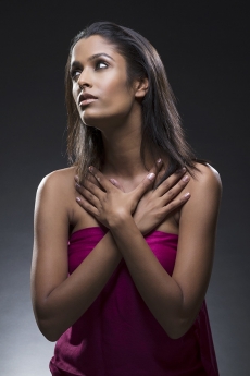 Girl posing with hands