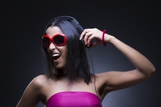 Screaming girl headphones