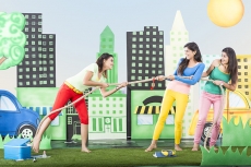 girls playing tug of war